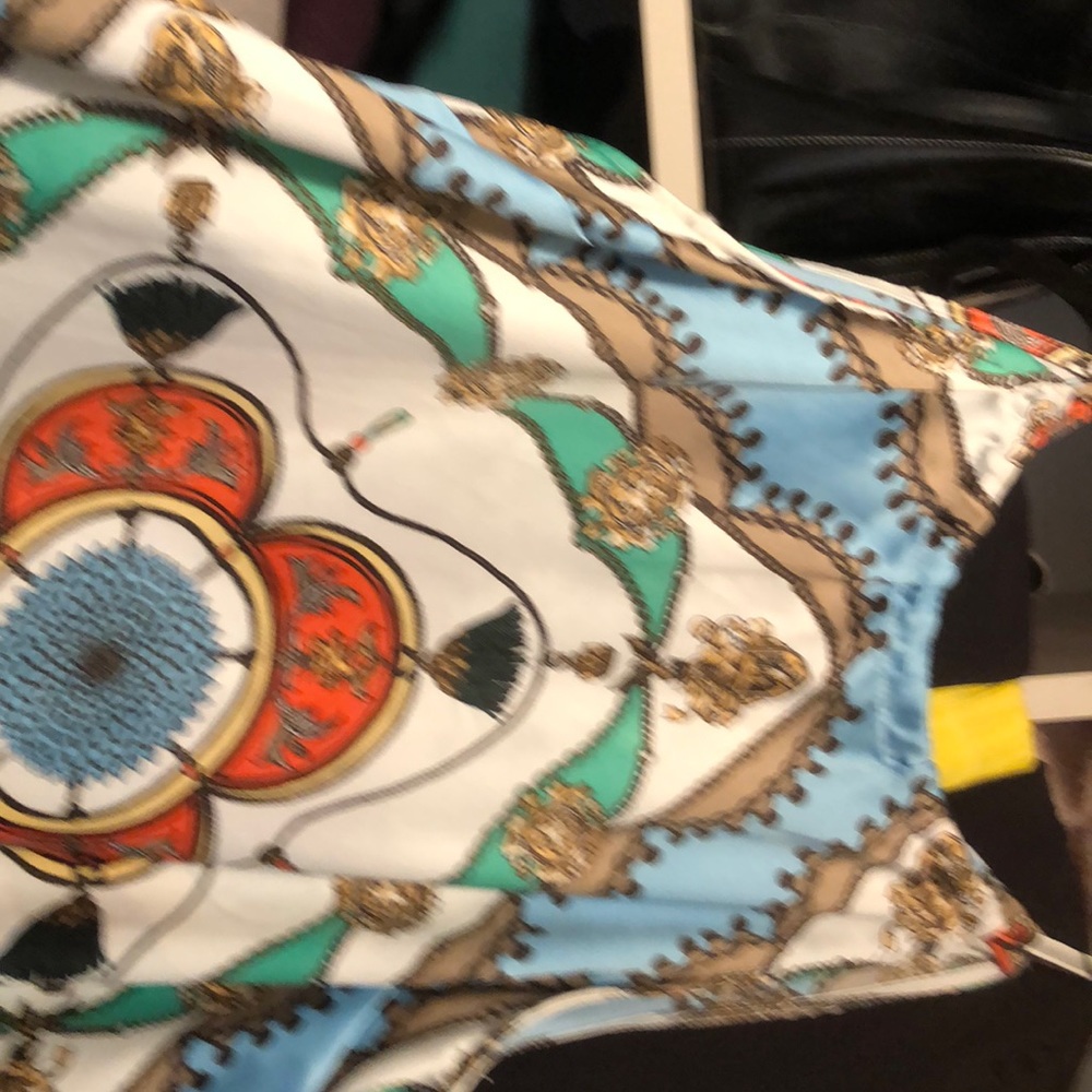 Sleeveless. Tommy Hilfiger. Polyester. Multi Print